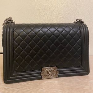 Chanel Le Boy Medium Flapbag Black Calfskin